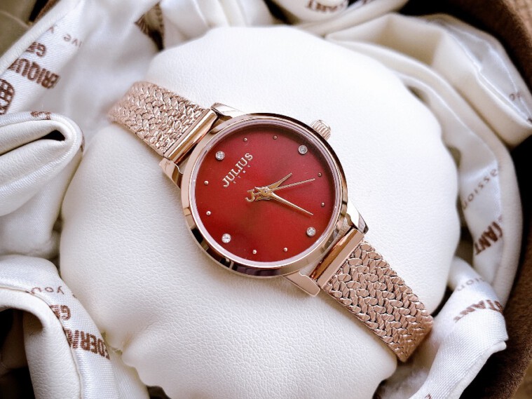 Ngắm nhìn bộ sưu tập đồng hồ Julius Hàn Quốc có giá chỉ từ 500k